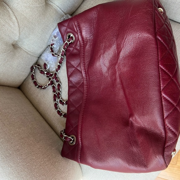 Authentic Vintage Timeless Large quilted timeless CC soft tote - Picture 3 of 17